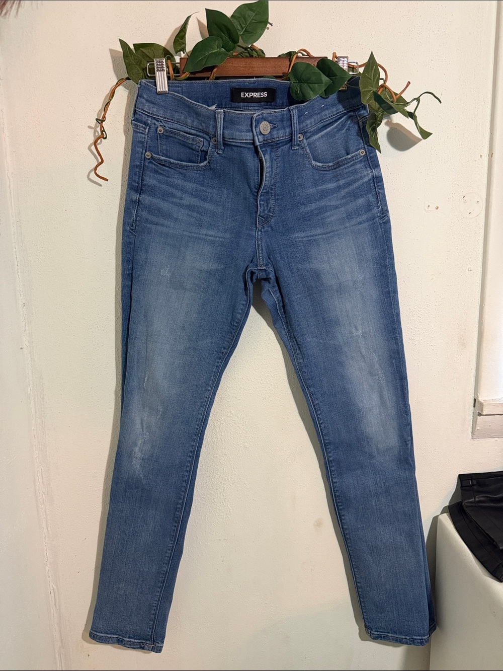 Express Women's Mid Blue Skinny Jeans
